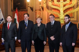 Angela Merkel a zsidó közösségek vezetőivel