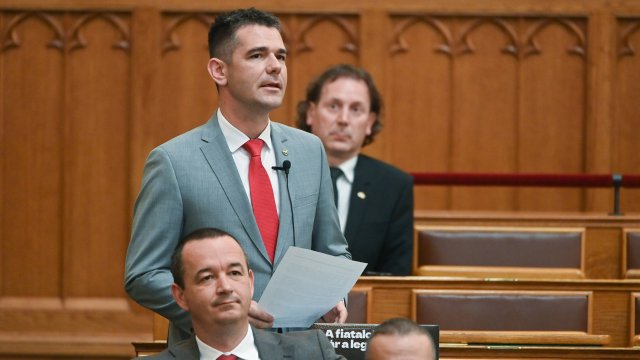 Ötmillió forintra büntette az Országgyűlés elnöke Novák Elődöt
