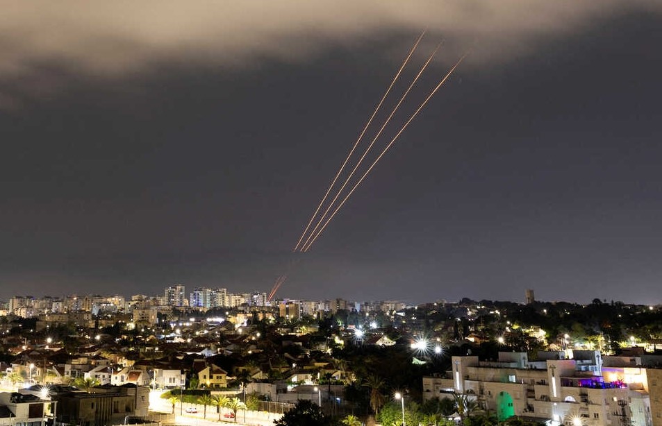 Izrael nincs egyedül: nemzetközi koalíció segített elhárítani az iráni rakétatámadást 